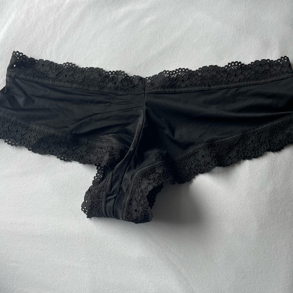 NEW WITH TAGS VICTORIA’S SECRET SIZE S 2 PK CHEEKY BOMBSHELL SATIN PANTIES - Picture 4 of 8